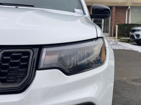 New 2026 Jeep Compass Latitude image 11