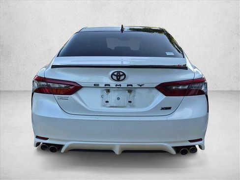 Used 2022 Toyota Camry XSE FWD image 6