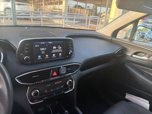Used 2019 Hyundai Santa Fe SE FWD image 4