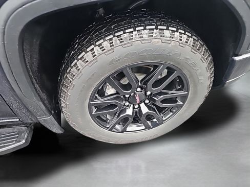 Used 2024 GMC Sierra 1500 Elevation image 18