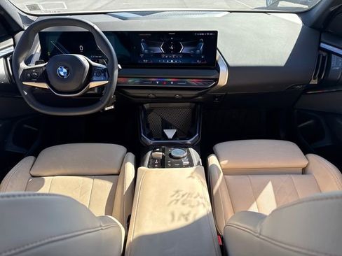 Used 2025 BMW X3 xDrive30i AWD/4WD image 18