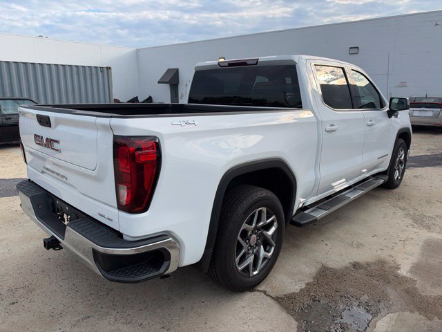Used 2022 GMC Sierra 1500 SLE AWD/4WD image 5
