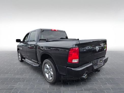 Used 2017 RAM 1500 Express AWD/4WD image 5