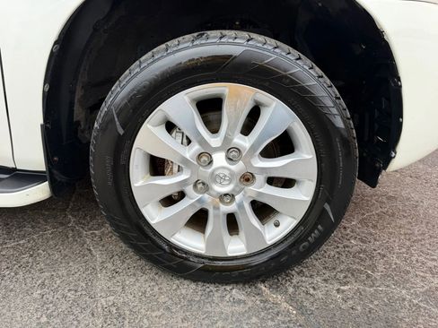 Used 2014 Toyota Sequoia Platinum image 23