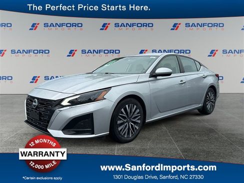 Used 2023 Nissan Altima 2.5 SV image 1