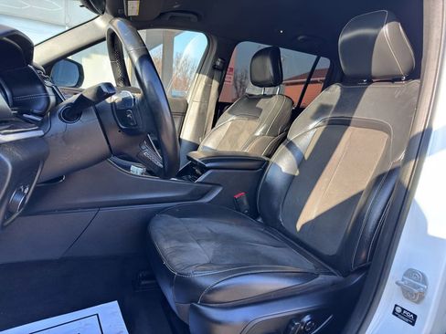 Used 2021 Jeep Grand Cherokee L Laredo image 15