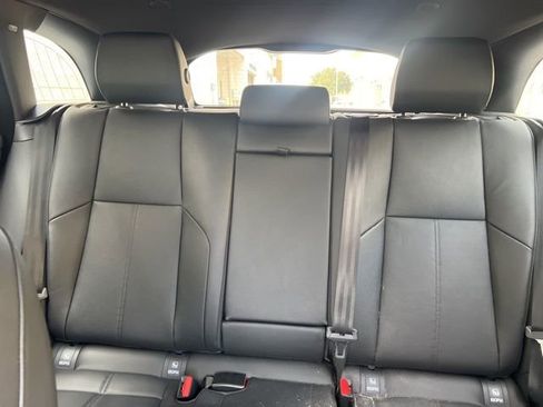 Used 2026 Land Rover Range Rover Velar Dynamic SE image 10