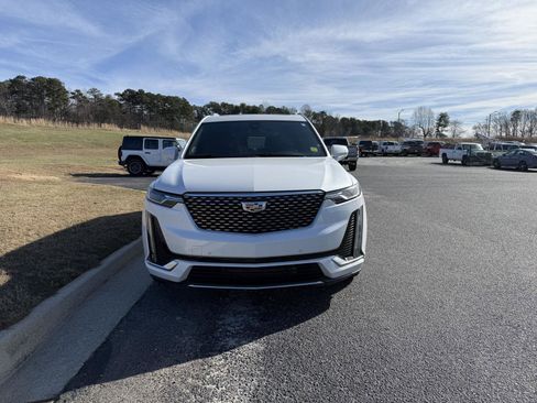 Certified 2021 Cadillac XT6 Premium Luxury image 8