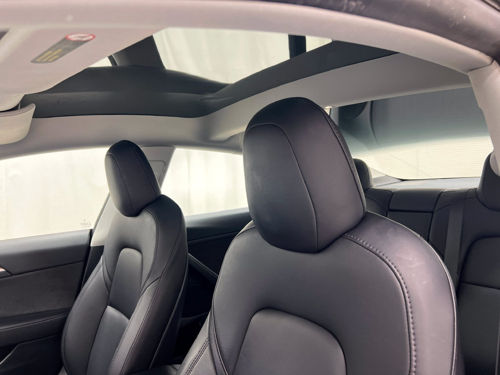 Used 2021 Tesla Model 3 Standard Range Plus RWD image 13
