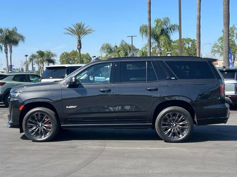 Used 2024 Cadillac Escalade V w/ LPO, ONYX Package AWD/4WD image 7