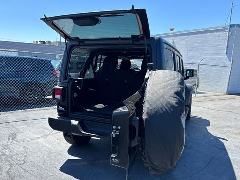 Used 2021 Jeep Wrangler Unlimited Sport AWD/4WD image 18