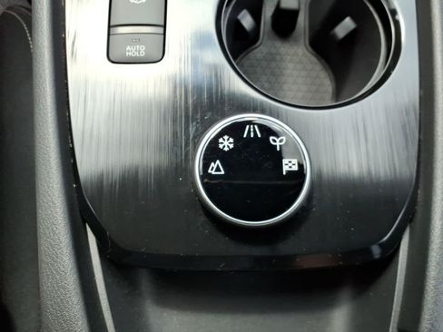 Used 2023 Nissan Rogue SV AWD/4WD image 22