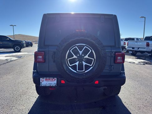Used 2024 Jeep Wrangler Rubicon w/ Capability Package image 6