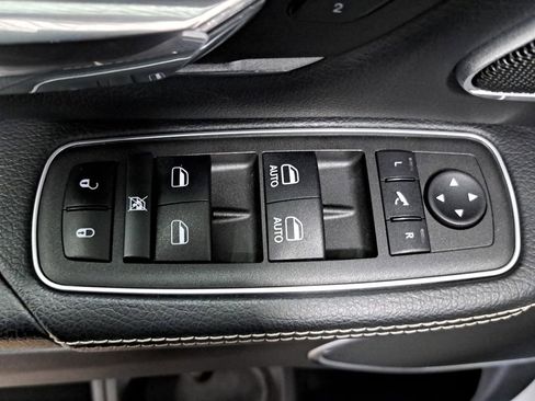 Certified 2022 RAM 1500 Laramie image 28