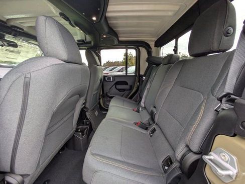 New 2026 Jeep Gladiator Sport image 12