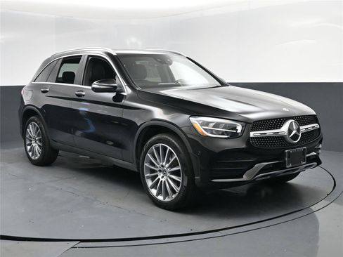 Used 2021 Mercedes-Benz GLC 300 4MATIC image 8