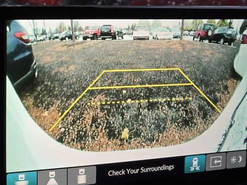 New 2025 Honda Pilot Touring image 5