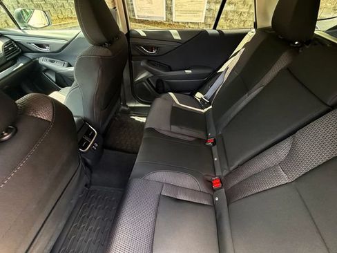 Used 2025 Subaru Outback Premium w/ Popular Package #1A AWD/4WD image 33