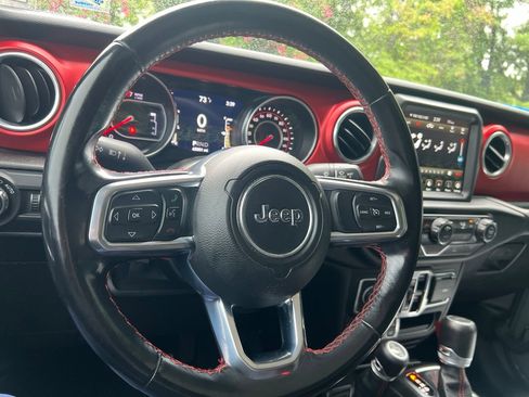 Used 2021 Jeep Gladiator Rubicon AWD/4WD image 30