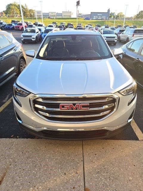 Used 2019 GMC Terrain SLT w/ Preferred Package FWD image 10