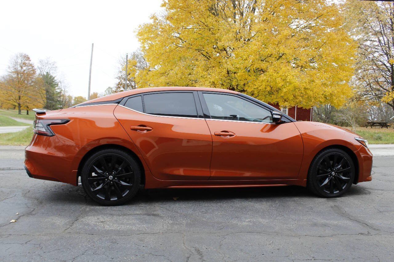 Used 2019 Nissan Maxima SR w/ Premium Package FWD image 13