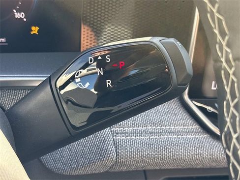 Certified 2025 Volkswagen Tiguan S image 24