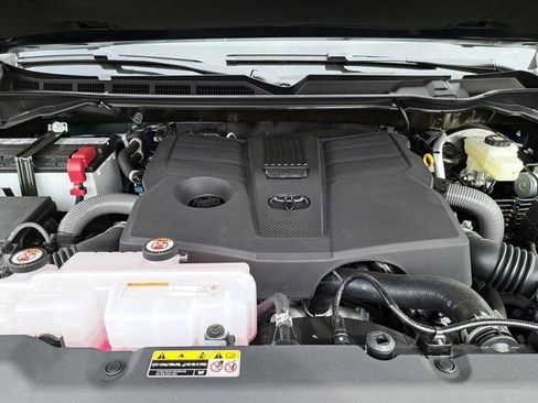 New 2026 Toyota Tundra Limited AWD/4WD image 15