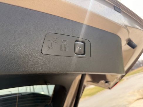 Used 2021 Lincoln Corsair Reserve w/ Equipment Group 201A image 32