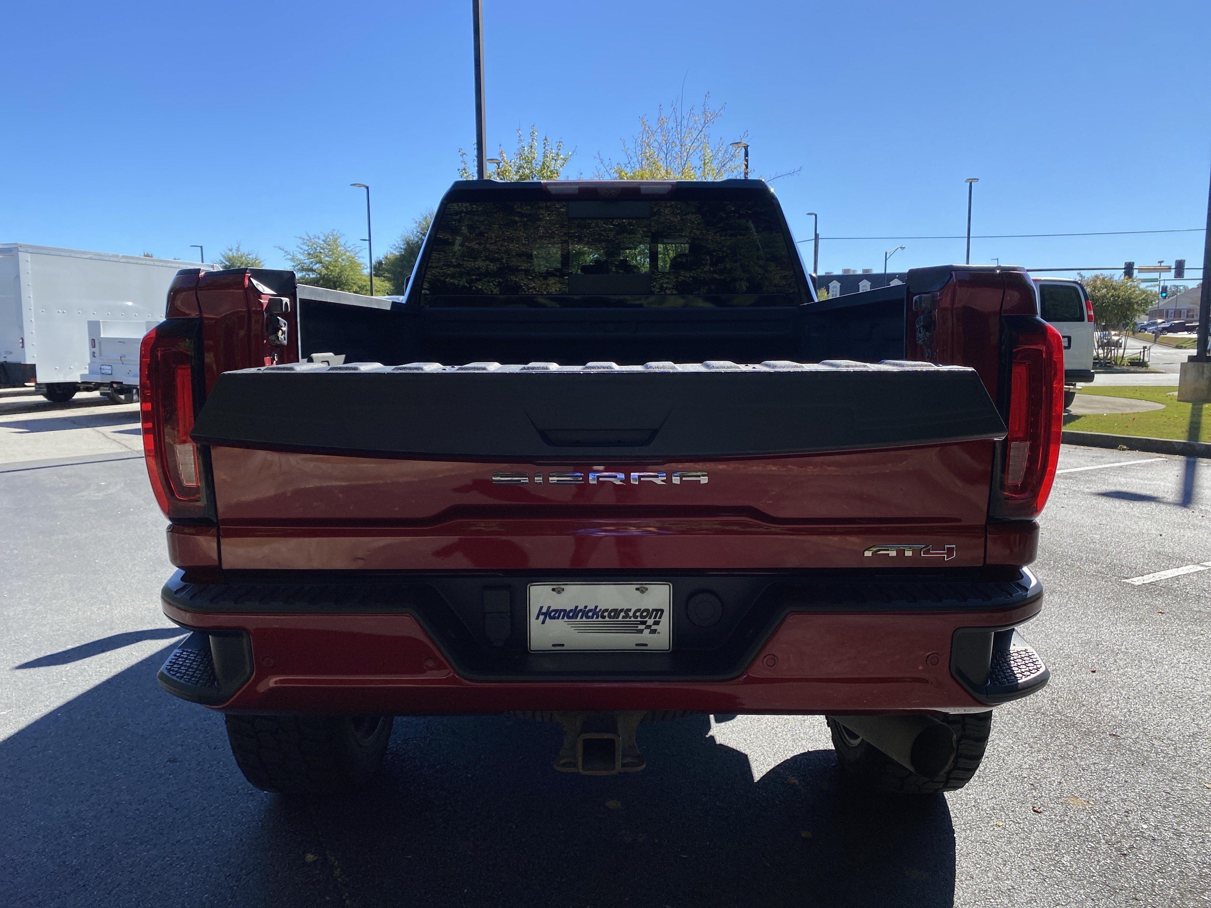 Used 2021 GMC Sierra 2500 AT4 w/ AT4 Premium Plus Package AWD/4WD image 11