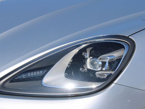 Used 2019 Porsche Cayenne image 61