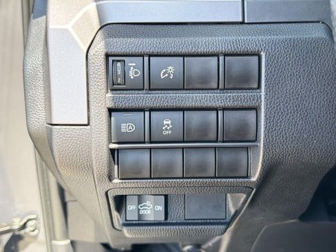 Used 2026 Toyota Tacoma SR5 AWD/4WD image 15