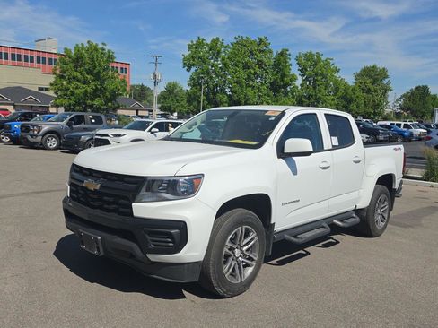 Used 2022 Chevrolet Colorado W/T w/ Custom Special Edition AWD/4WD image 7