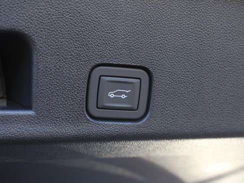 New 2026 Chevrolet Traverse RS image 9