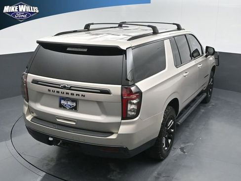 Used 2023 Chevrolet Suburban Z71 image 15