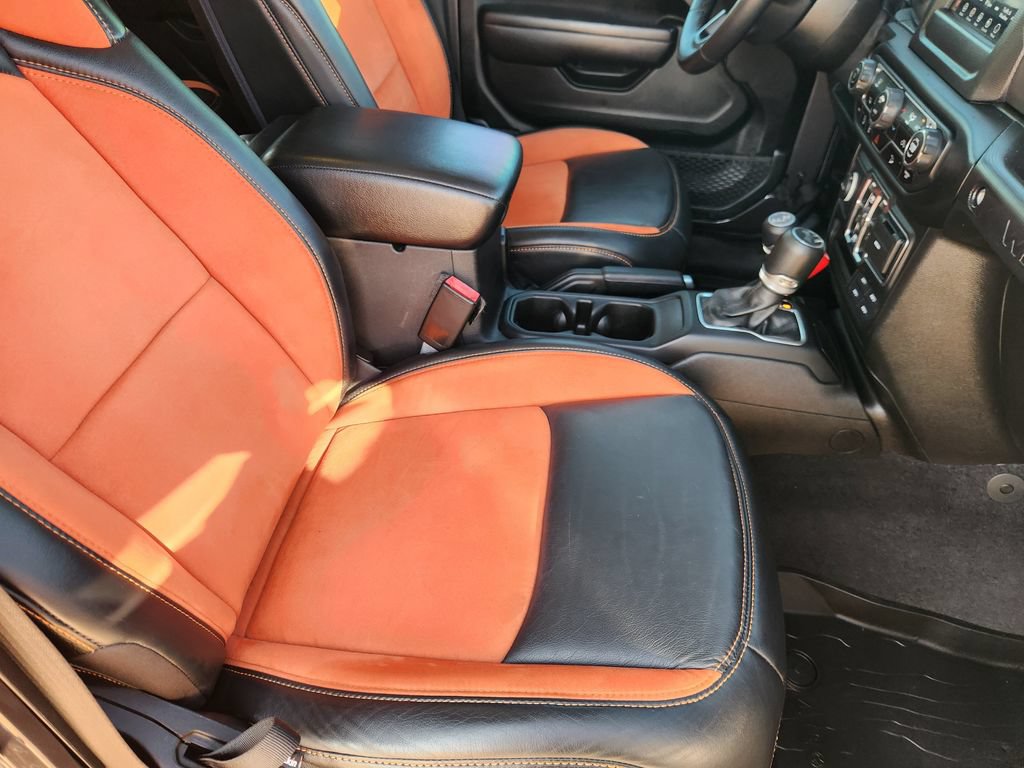Used 2021 Jeep Wrangler Unlimited Sport AWD/4WD image 14