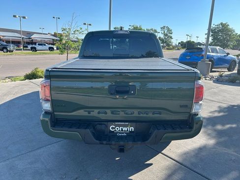 Used 2021 Toyota Tacoma TRD Off-Road w/ Technology Package AWD/4WD image 8