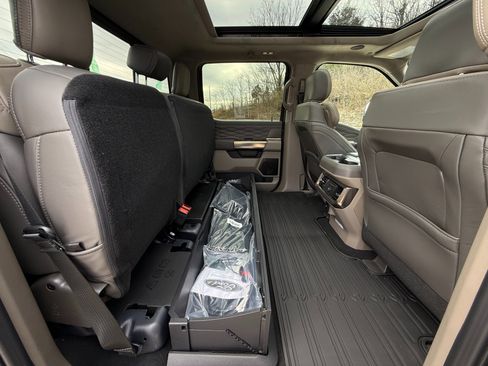 Used 2026 Ford F450 Platinum w/ Platinum Plus Package image 49