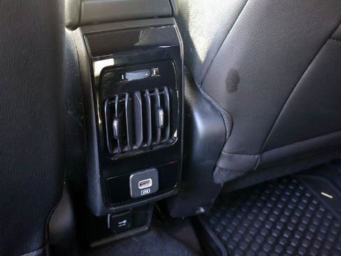 Used 2025 Jeep Compass Trailhawk AWD/4WD image 16