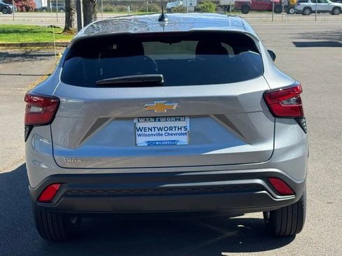 New 2026 Chevrolet Trax LS image 6