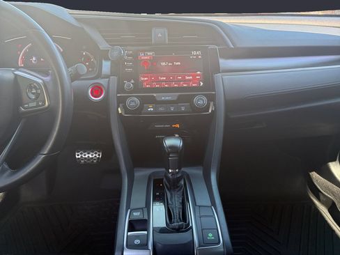 Used 2020 Honda Civic Sport image 11