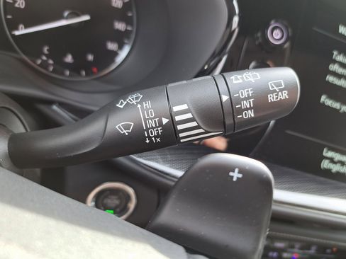 Used 2022 Buick Envision Preferred image 24