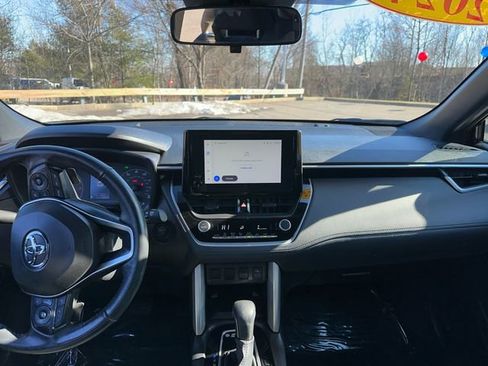 Used 2024 Toyota Corolla Cross SE image 23