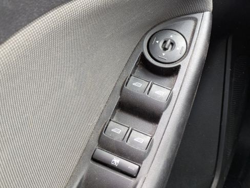 Used 2012 Ford Focus SE image 18