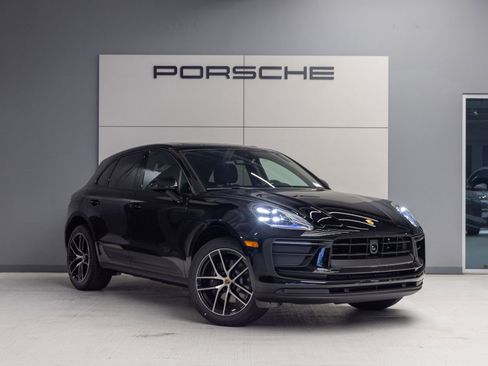 Used 2026 Porsche Macan image 9