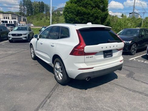 Used 2019 Volvo XC60 T5 Momentum w/ Premium Package AWD/4WD image 7