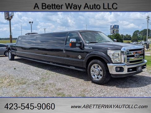 Used 2011 Ford F350 XLT w/ XLT Premium Pkg RWD image 7