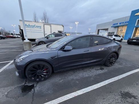 Used 2022 Tesla Model 3 Performance image 17