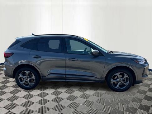 Used 2023 Ford Escape ST-Line Select AWD/4WD image 6