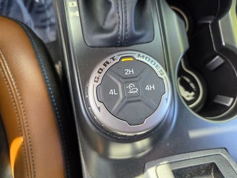 Used 2024 Ford Bronco Outer Banks AWD/4WD image 31