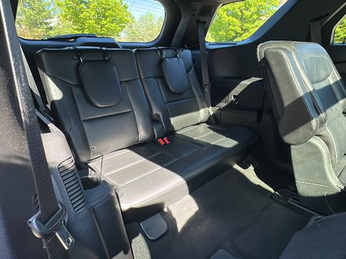 Used 2020 Ford Explorer Limited w/ Class III Trailer Tow Package AWD/4WD image 27